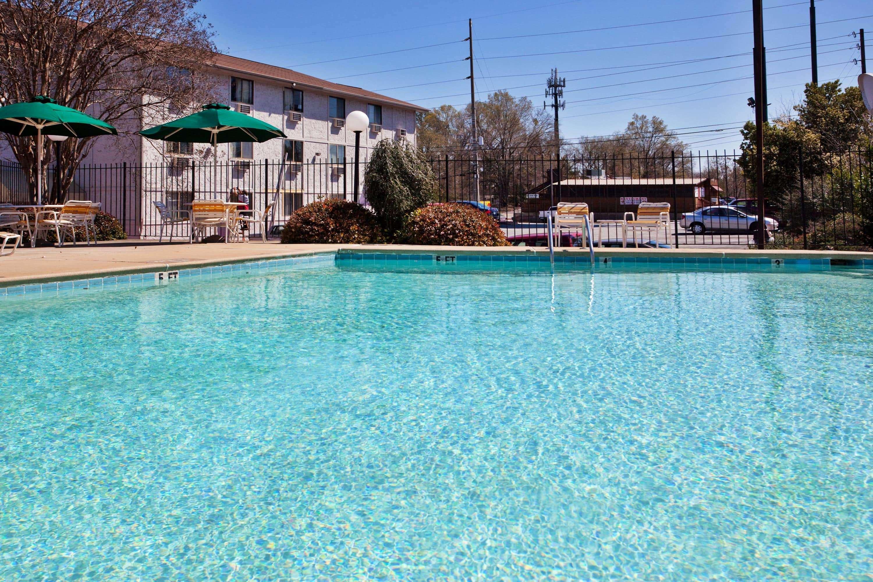 Travelodge By Wyndham Columbus State University מראה חיצוני תמונה