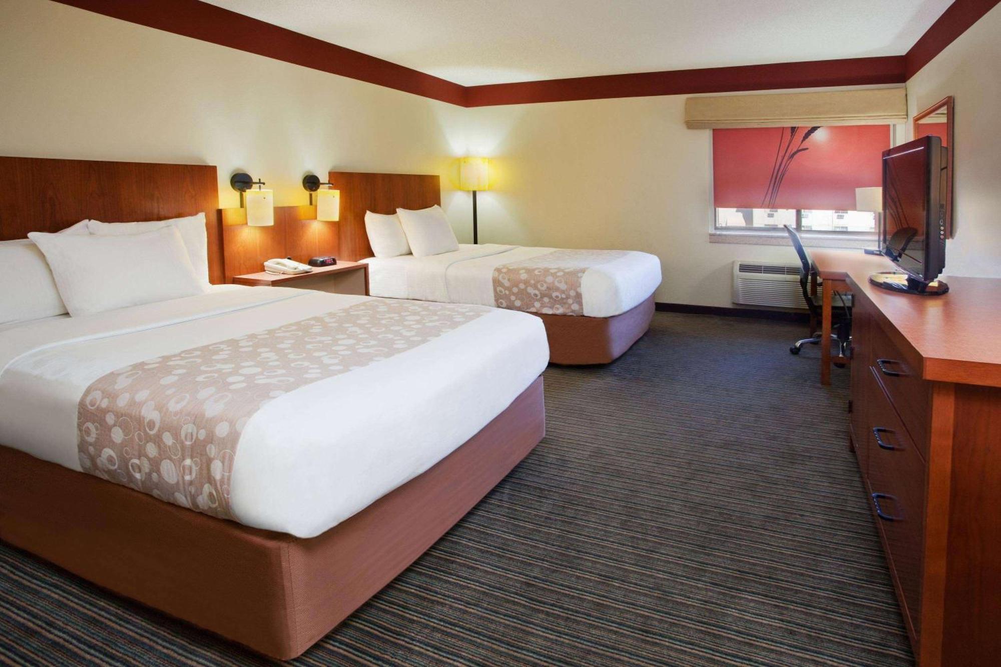 Travelodge By Wyndham Columbus State University מראה חיצוני תמונה
