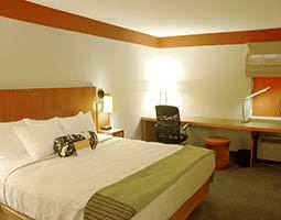 Travelodge By Wyndham Columbus State University מראה חיצוני תמונה